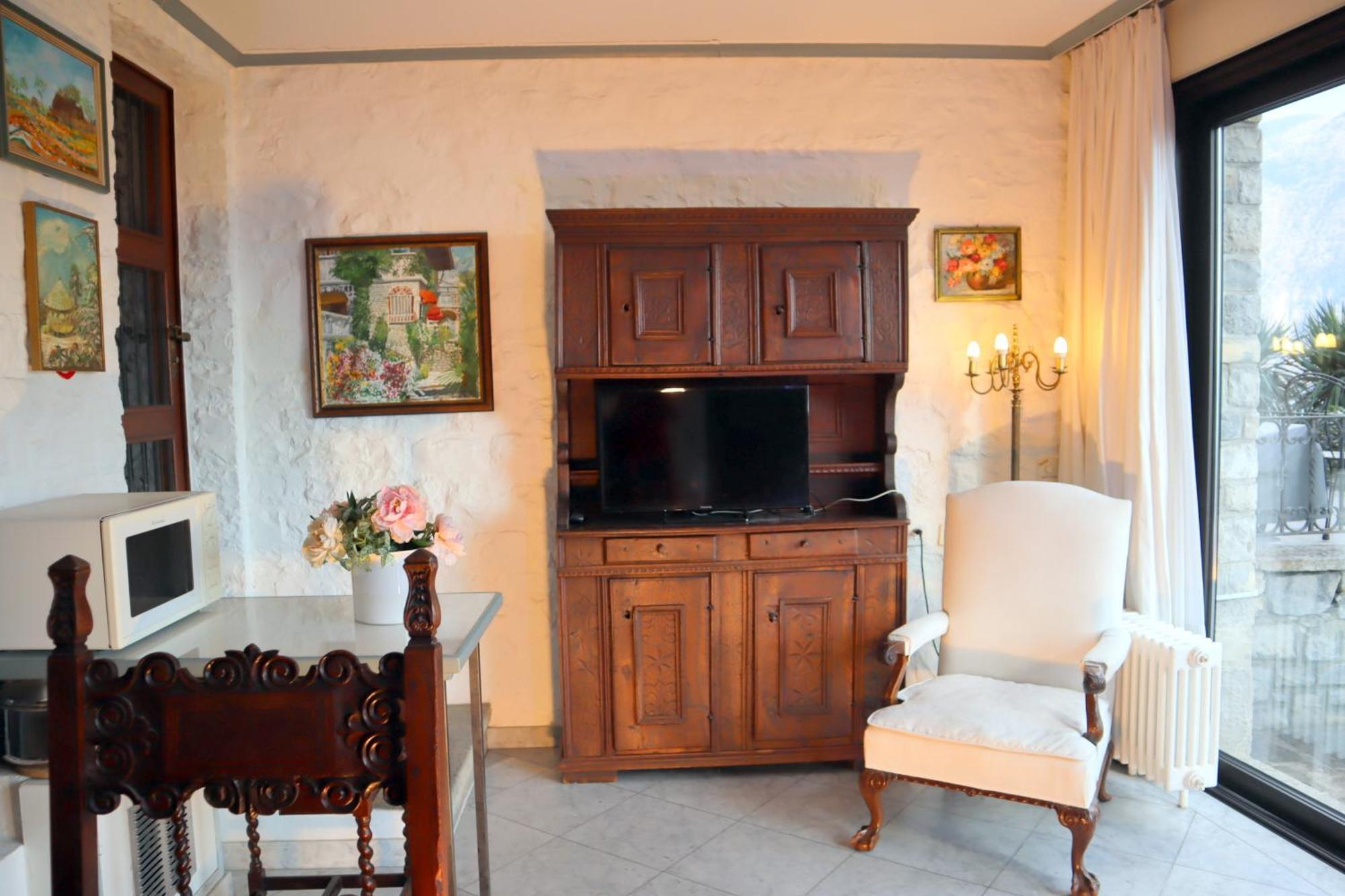 Barony Le Pergole Holiday Apartments لوغانو المظهر الخارجي الصورة