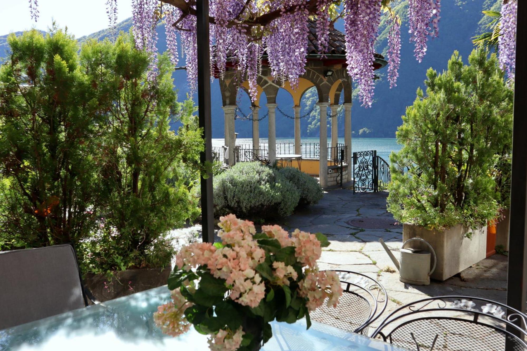 Barony Le Pergole Holiday Apartments لوغانو المظهر الخارجي الصورة